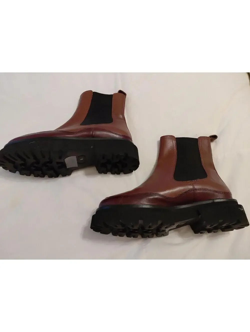 Seychelles Women's Savor the Moment Chelsea Boot Multicolor Sz 6 NWOB